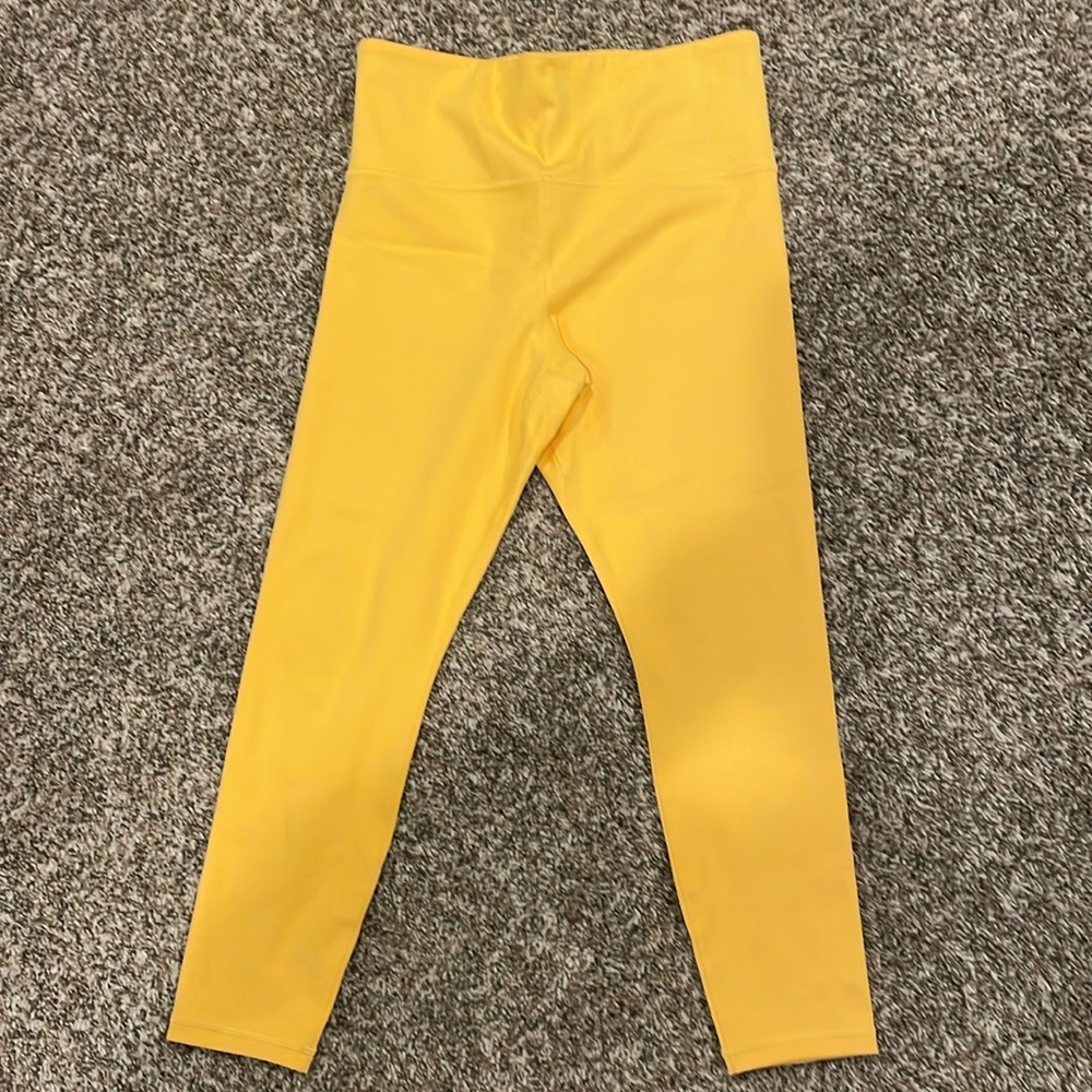 Athleta Ultra High Rise Elation 7/8 Tight EUC Size M